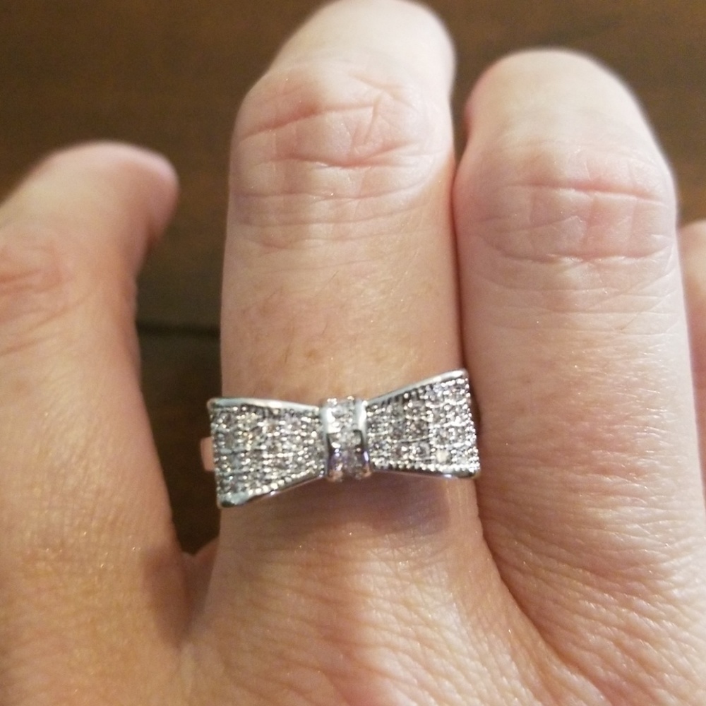 Sterling Silver Bow Ring w/ rhinestones - Picture 6 of 7